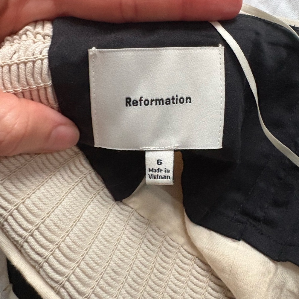 Tan Reformation top - Picture 5 of 5